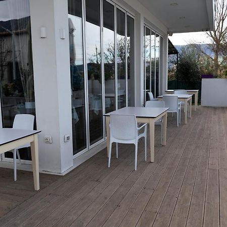 Dolce Italia Hotel Radhimë Dış mekan fotoğraf
