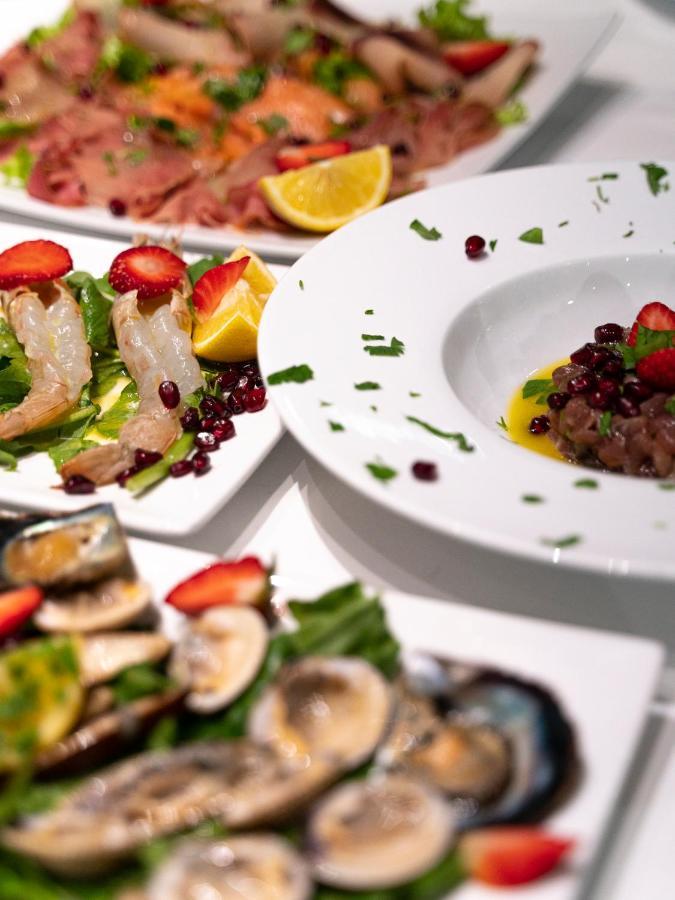 Dolce Italia Hotel Radhimë Dış mekan fotoğraf