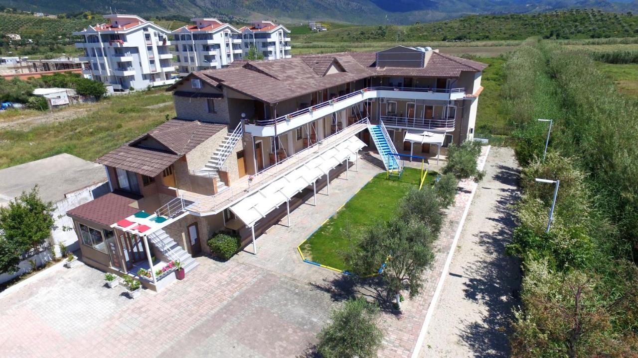 Dolce Italia Hotel Radhimë Dış mekan fotoğraf