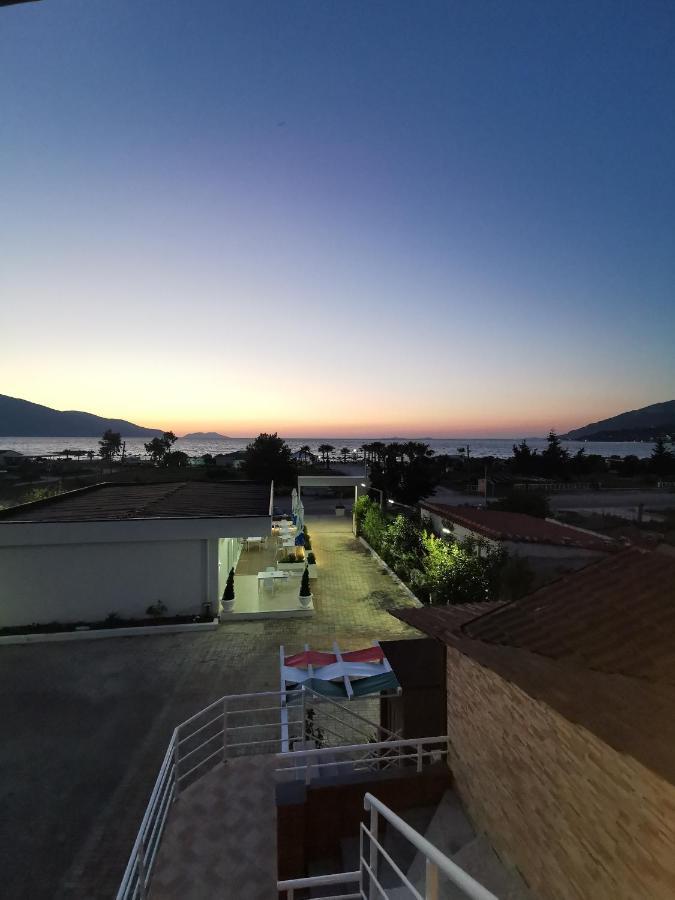 Dolce Italia Hotel Radhimë Dış mekan fotoğraf