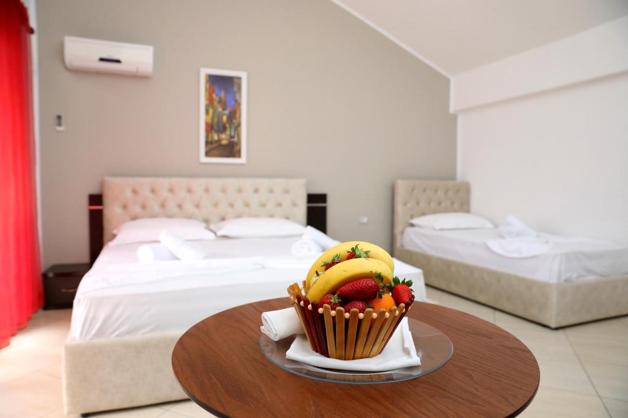 Dolce Italia Hotel Radhimë Dış mekan fotoğraf