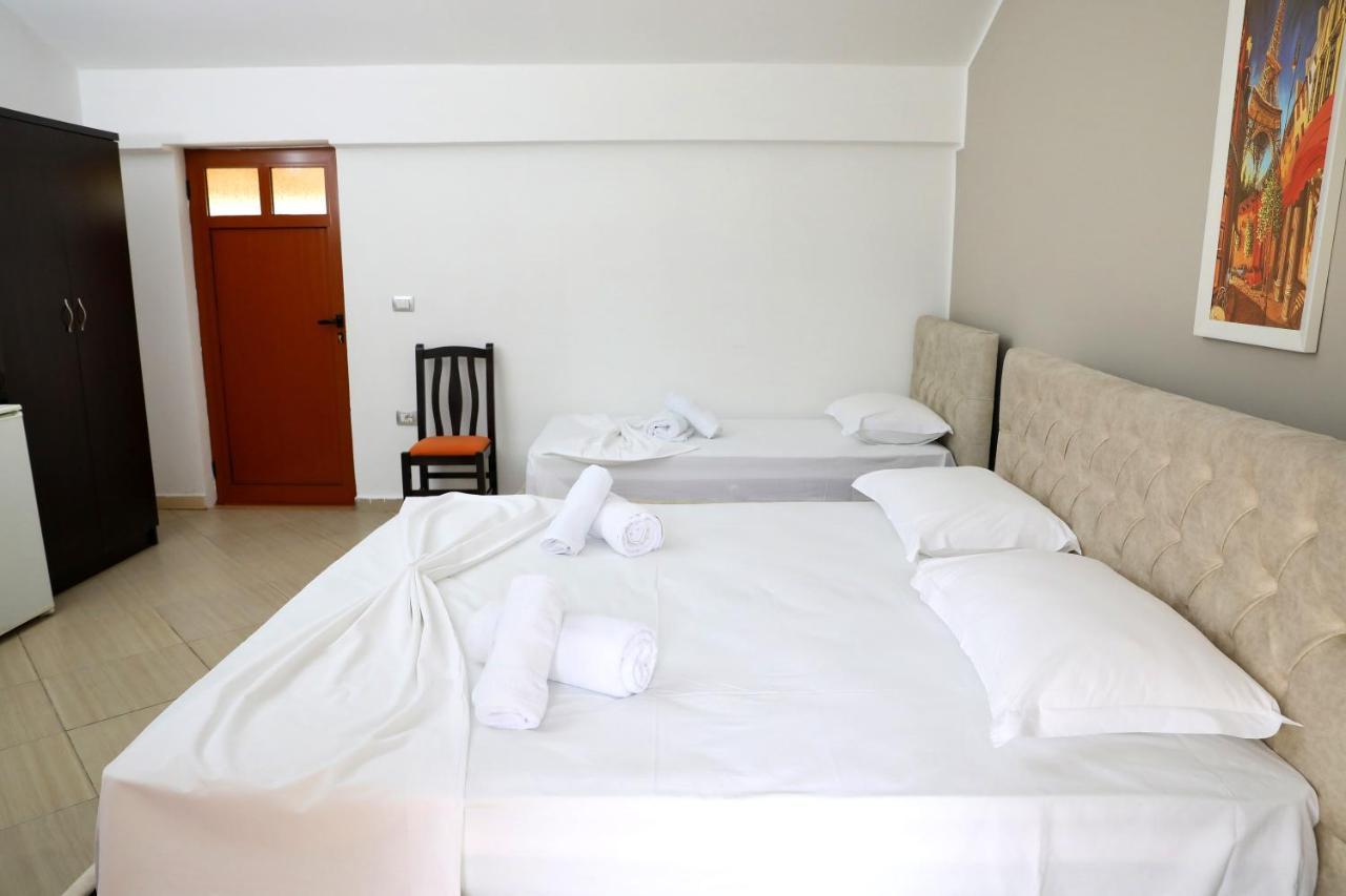 Dolce Italia Hotel Radhimë Dış mekan fotoğraf